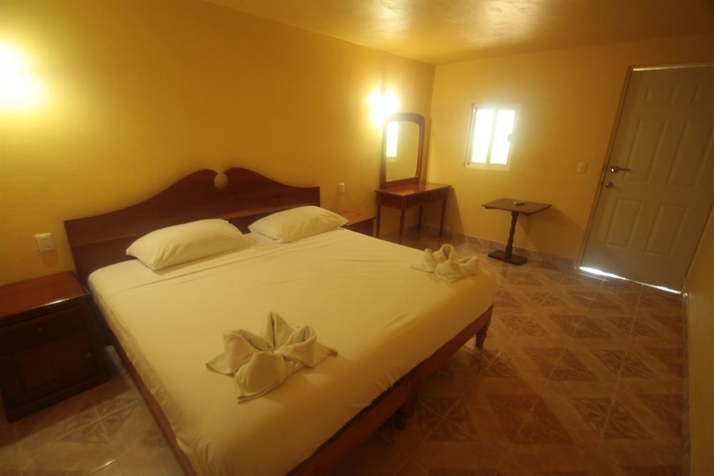 Blatha Tropical Rooms Holbox Екстериор снимка