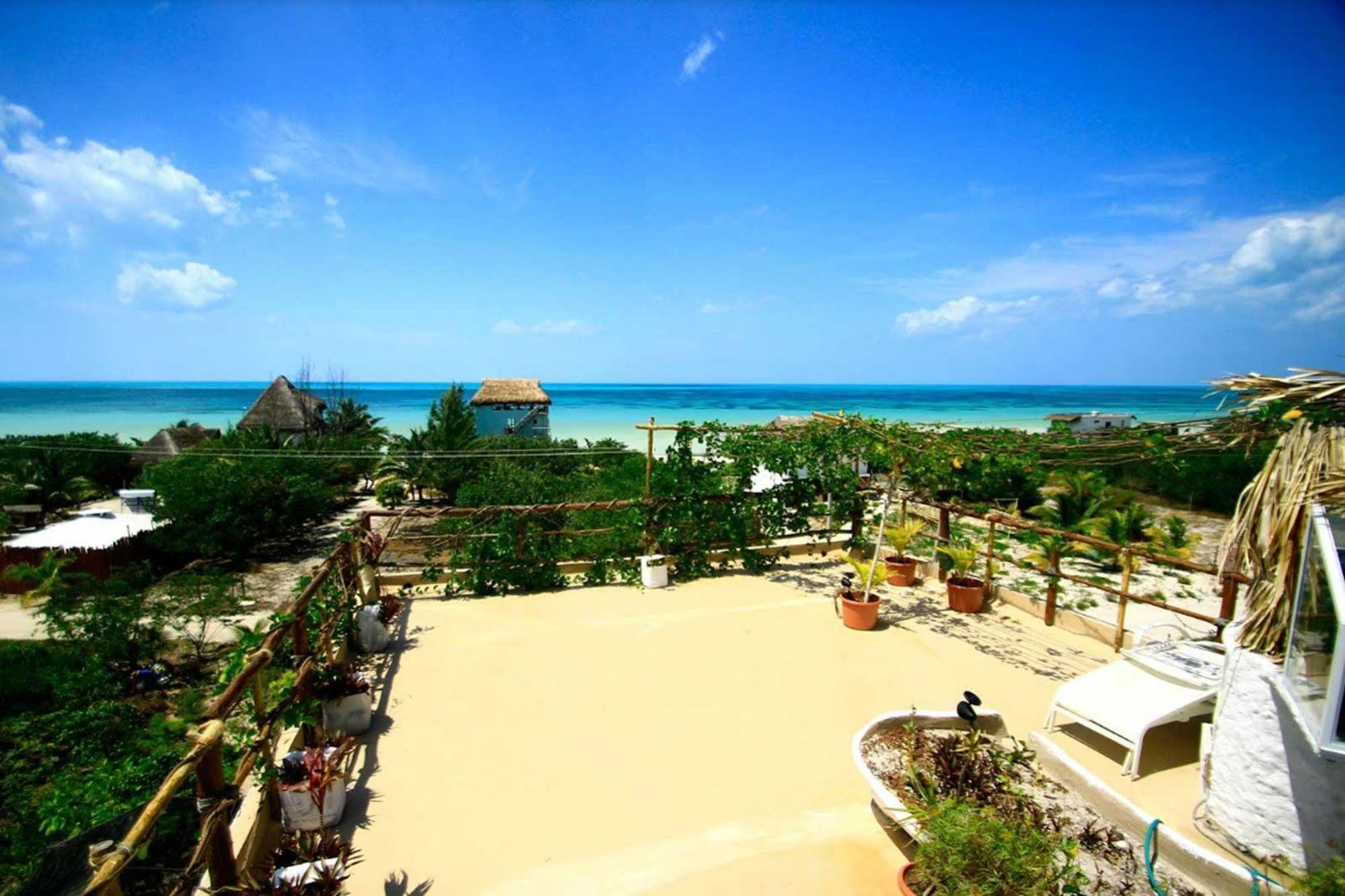 Blatha Tropical Rooms Holbox Екстериор снимка